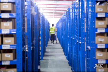 没有去不了的远方，只有令人回忆的过往